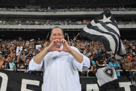 Botafogo: xodó da torcida ganha funk e embala boa fase