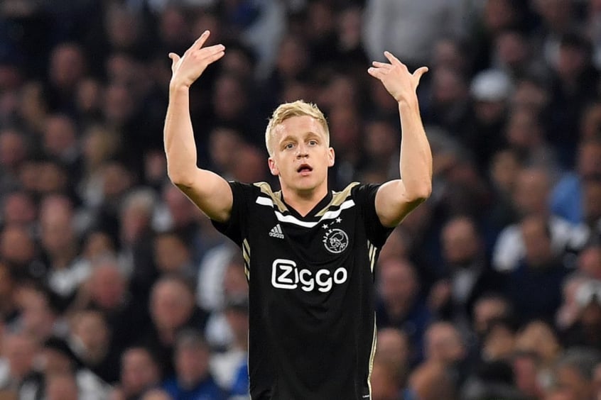 Manchester United Lidera A Corrida Por Donny Van De Beek, Do Ajax | LANCE!