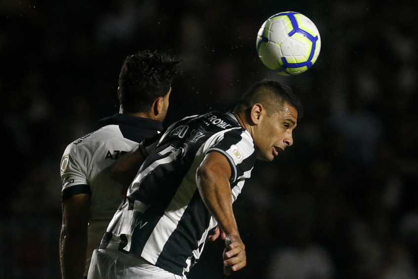 Botafogo Sofre Com Dilemas Antigos, Mas Mostra Novas Facetas Em Derrota ...