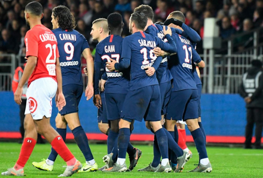 PSG bate o Brest fora de casa e segue com folga na ...