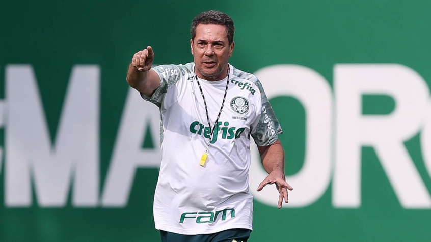 Em temporada com mais jogos e maior participação em gols, Mayke pode  completar 250 jogos pelo Palmeiras, no clássico contra o São Paulo:  'Honrado e privilegiado