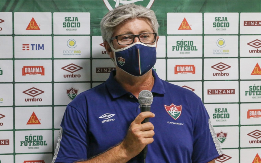 Odair Ve Campeonato Consistente E Regular Do Fluminense Brigando Na Parte De Cima Lance