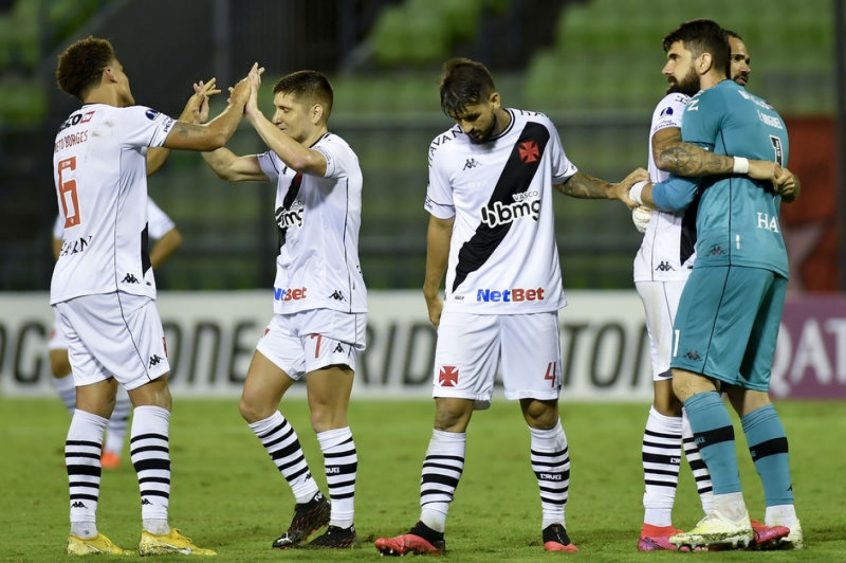 Podemos Caminhar Unidos Para Conseguir O Melhor Para O Vasco Diz Leonardo Gil Apos Classificacao Lance