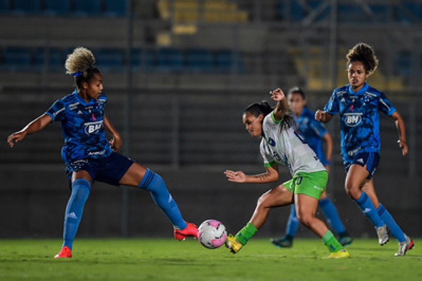 Time feminino do Cruzeiro tem nove atletas com Covid-19 ...