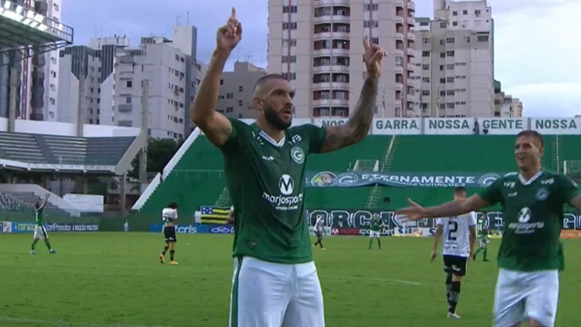 Envolvente Goias Derrota Fragil Botafogo E Mantem Esperanca De Fugir Do Z4 Do Brasileirao Lance