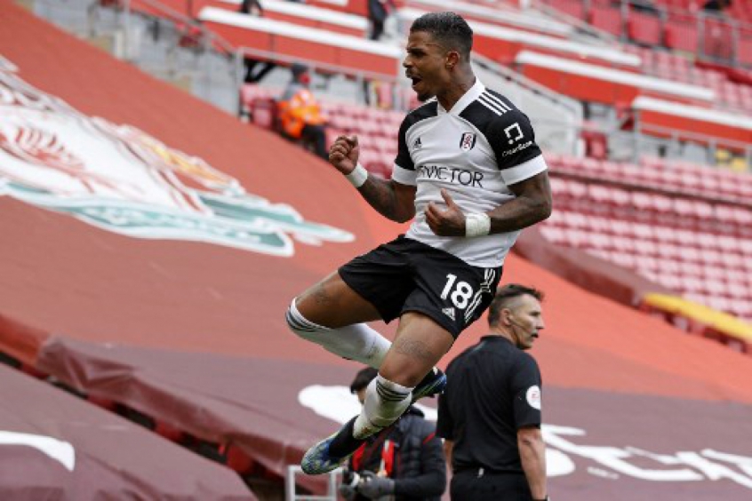 Liverpool joga mal e é derrotado pelo Fulham, que ganha ...