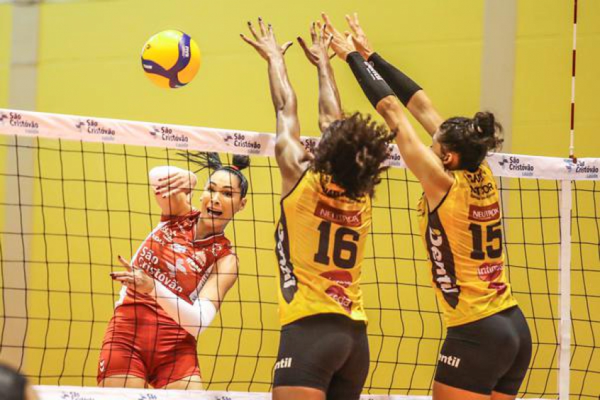 Minas E Praia Saem Na Frente Nas Semifinais Da Superliga Feminina Lance