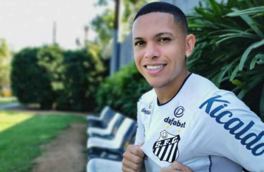 Marcos Guilherme Aparece No BID E Fica à Disposição Para Estreia Do ...