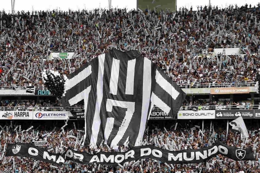 O Maior Amor Do Mundo Torcida Do Botafogo Lota Nilton Santos Faz Festa E Se Despede Da 8320