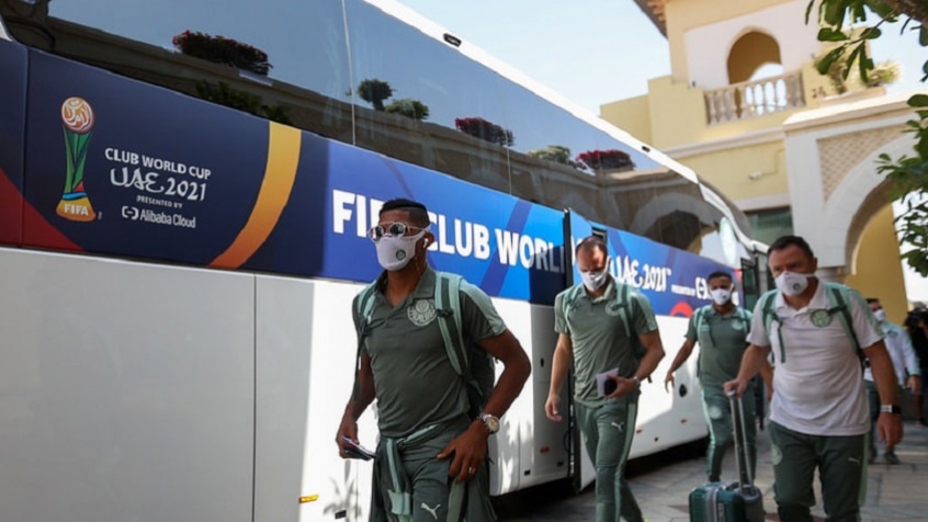 Que horas o Palmeiras desembarca em Abu Dhabi?