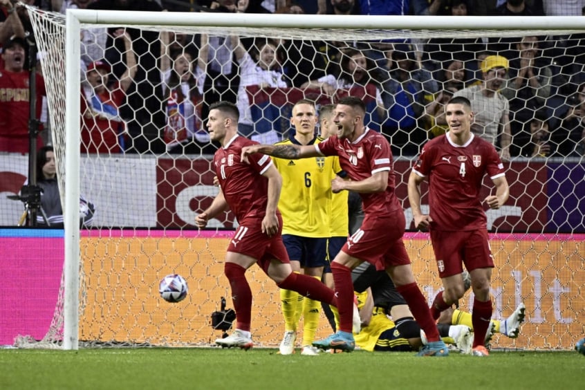 Adversária do Brasil na Copa do Mundo, Sérvia vence a Suécia fora de