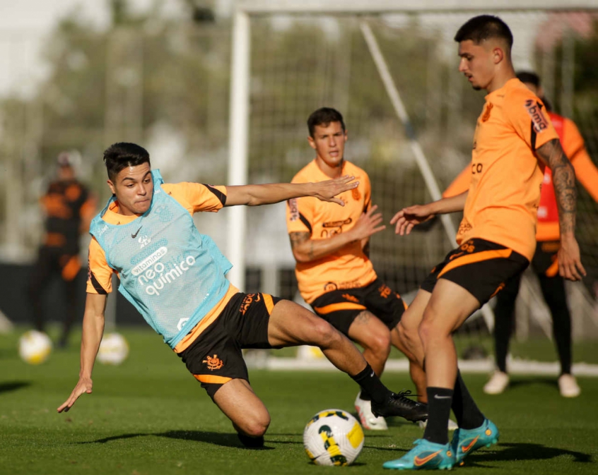 Auxiliar garante Corinthians identificado com ideias da comissão e forte para as decisões