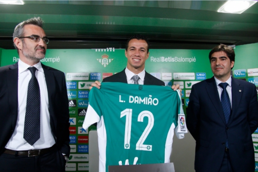 sem balancar as redes leandro damiao se despede do real betis lance despede do real betis