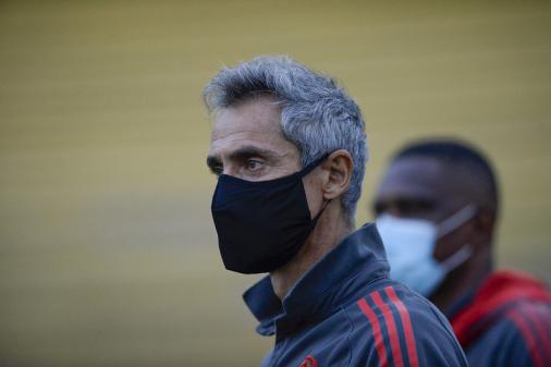 Paulo Sousa explica testes diante do Audax e fala sobre busca por time ideal do Flamengo: ‘São processos’