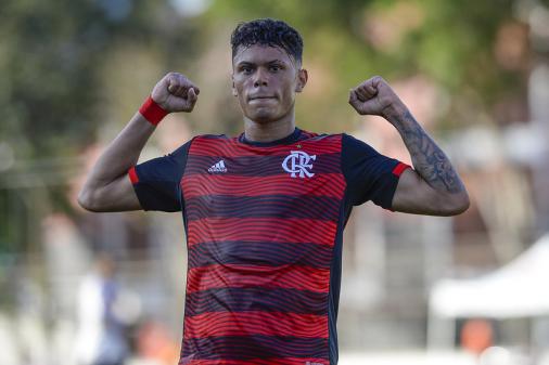 Joia do Flamengo vive expectativa pelo Brasileirão Sub-20 e primeira chance com Paulo Sousa