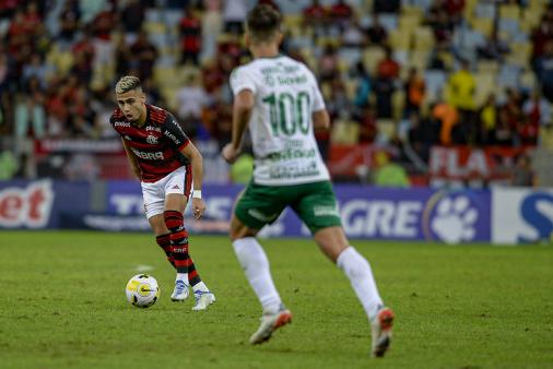 Dorival torce pela permanência de Andreas no Flamengo: ‘Jogador com esse potencial são poucos no Brasil’