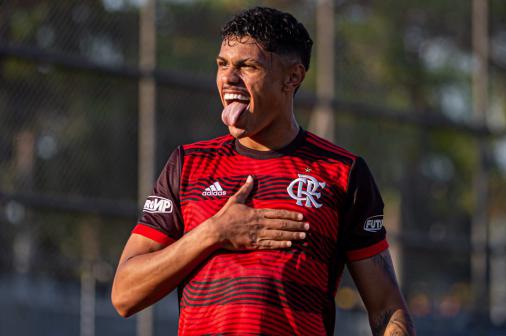 Com direito a gol de bicicleta, Flamengo vence o Bahia pelo Campeonato Brasileiro Sub-20