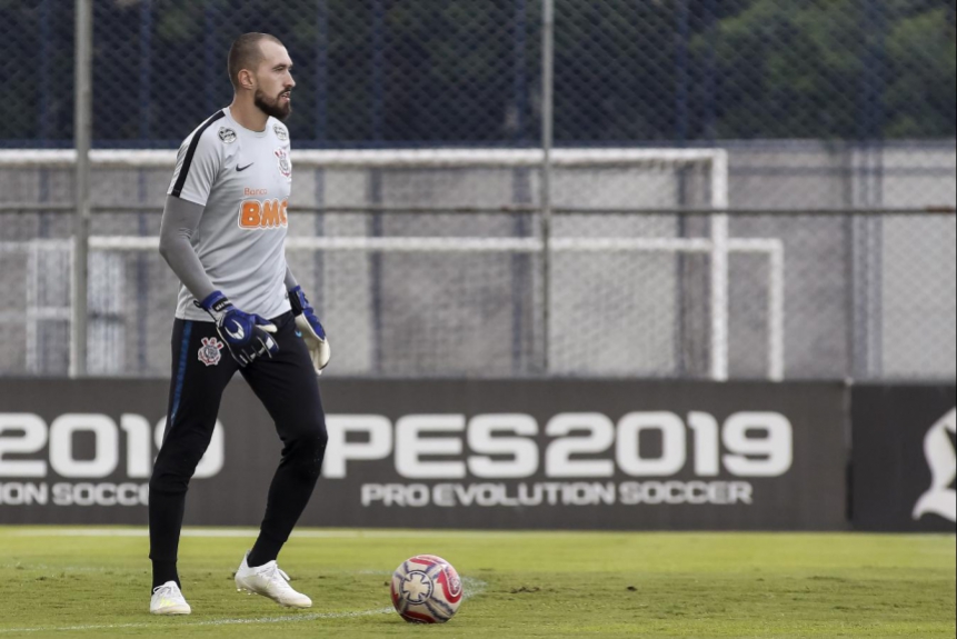 O goleiro Walter, emprestado ao Cuiabá para a disputa da Série A de 2021, tem contrato com o Corinthians até dezembro desse ano.