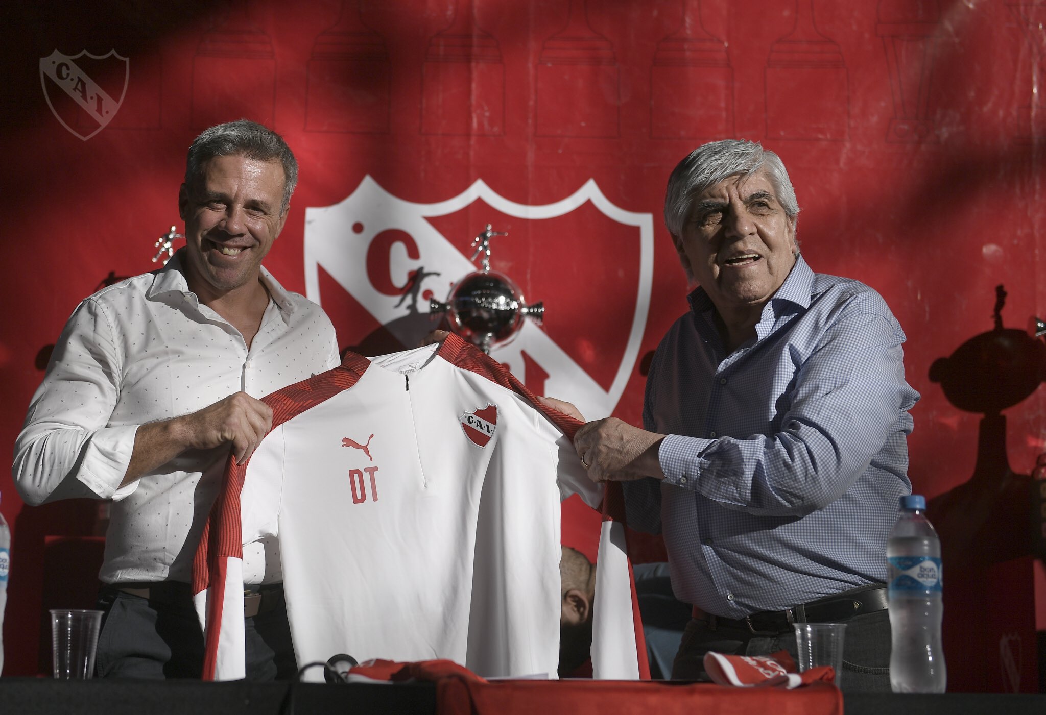 Após semanas de muita expectativa, o Independiente finalmente anunciou a chegada do seu novo treinador. Trata-se de Lucas Pusineri, que entrou em acordo com o Rojo e vai dirigir a equipe em 2020.