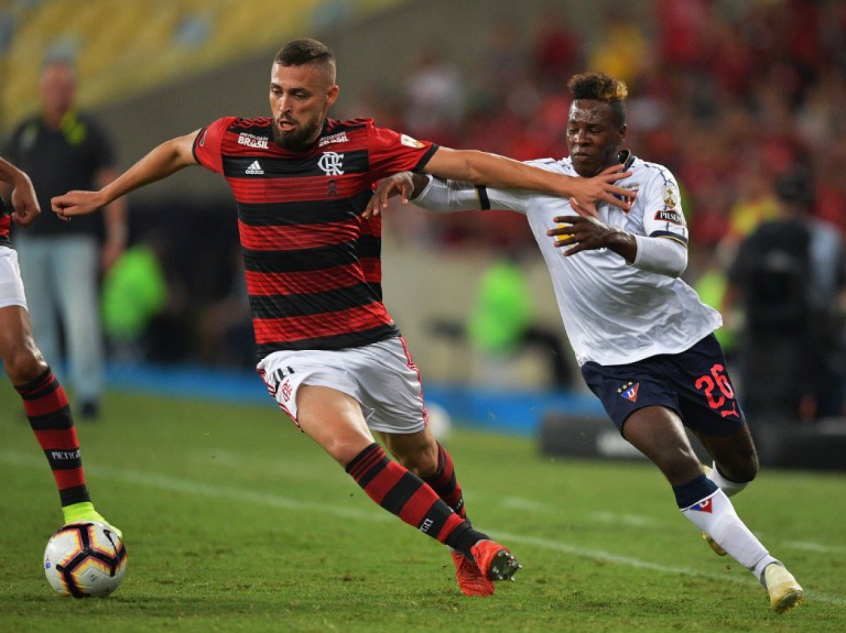 6º lugar: Léo Duarte - 10,6 milhões de euros (R$ 56 milhões) - do Flamengo ao Milan (Itália)