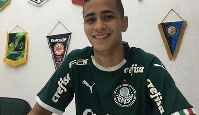 O Palmeiras definiu a saída de três jogadores que estiveram em suas categorias de base na última temporada por empréstimo, mas não obtiveram os resultados esperados. São eles: o atacante Levi, do sub-20, além dos atacantes Cauã e Fabricio, do elenco sub-17. 