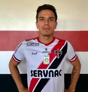 Isaac, artilheiro da Copinha de 2015, com 8 gols, chegou a ser contratado pelo Corinthians, mas nunca jogou. Hoje, está no Monte Azul, na Série A2 do Paulistão.