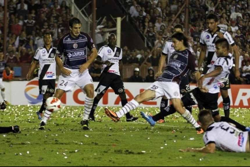 Também pela final da Conmebol Sul-Americana, só que de 2013, a Ponte Preta disputou contra o Lanús, mas foi outro que acabou perdendo o título.