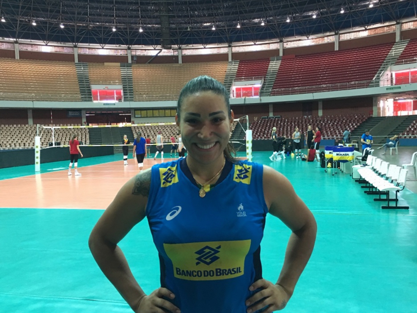 Fechando a lista, na décima posição está a jogadora de vôlei Tandara. Ela, que está no Sesc Rio, foi campeão olímpica em 2012, tricampeã do Grand Prix, e bronze no Mundial. 