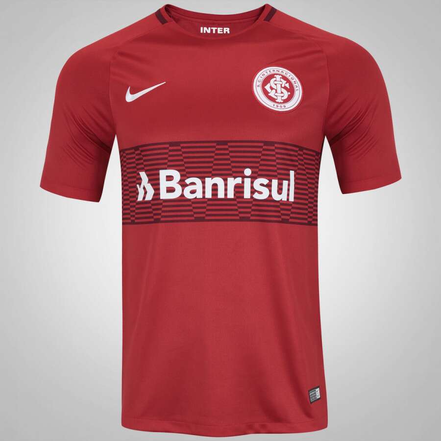 A camisa do Internacional de 2017 foi alvo de polêmica entre torcedores e dirigentes do Colorado. O principal problema foi a faixa horizontal, no centro da camisa, que fere as tradições do clube colorado.