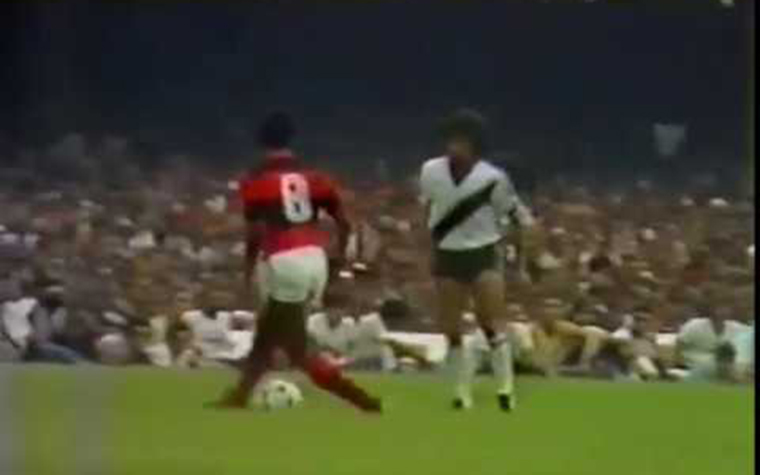 Flamengo 2 x 1 Vasco, em 6 de dezembro de 1981, pelo Campeonato Carioca - público de 161.989