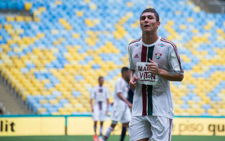 Vinícius (Fluminense) - Vinícius, atual atacante do Ceará, começou muito bem o Campeonato Brasileiro, sendo peça fundamental na equipe do Ceará. Em 2015, o atacante chamou atenção do Fluminense e foi contrato pelo time carioca. Vinícius atuou por 40 jogos e marcou apenas 1 gol no Tricolor. 