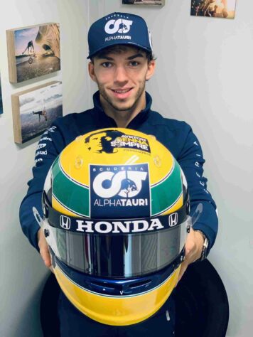 Pierre Gasly prestou homenagem a Senna por meio da pintura no capacete, inspirada na de Ayrton