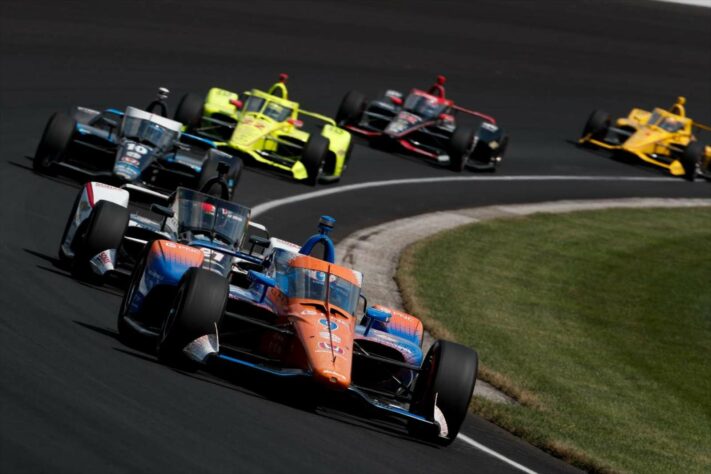 Scott liderou o maior número de voltas da Indy 500, mas foi apenas segundo, atrás de Takuma Sato. Josef Newgarden brilhou ao ficar com o quinto lugar