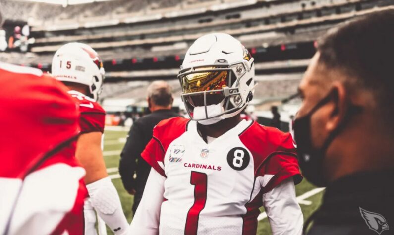 17º Arizona Cardinals: Nada como enfrentar o New York Jets para voltar a coluna das vitórias. Kyler Murray brilhou.