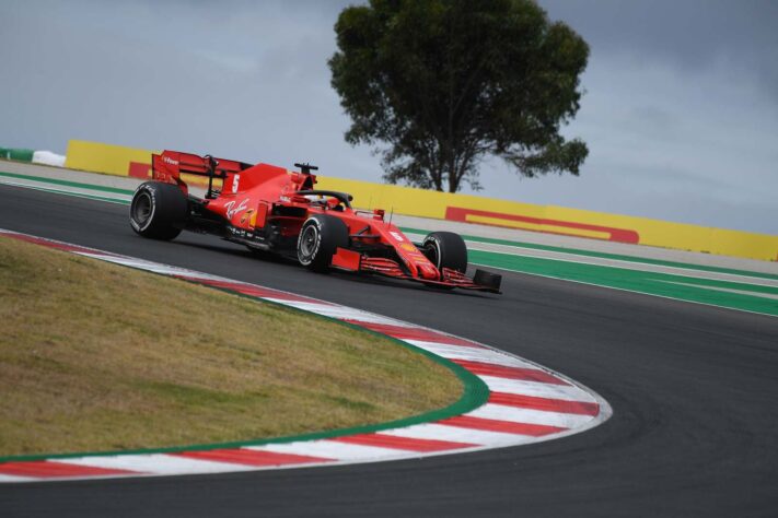 Sebastian Vettel em ação no GP de Portugal de Fórmula 1