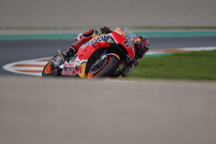 Stefan Bradl colocou sua Honda em 18º