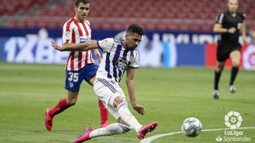 O jogador foi contratado no começo do ano. Ele inclusive foi emprestado ao Valladolid e vai sair sem nunca ter entrado em campo com a camisa do Barça.