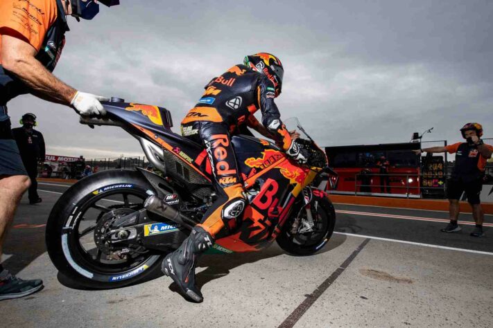 Brad Binder passou pelo Q1 e conseguiu o nono