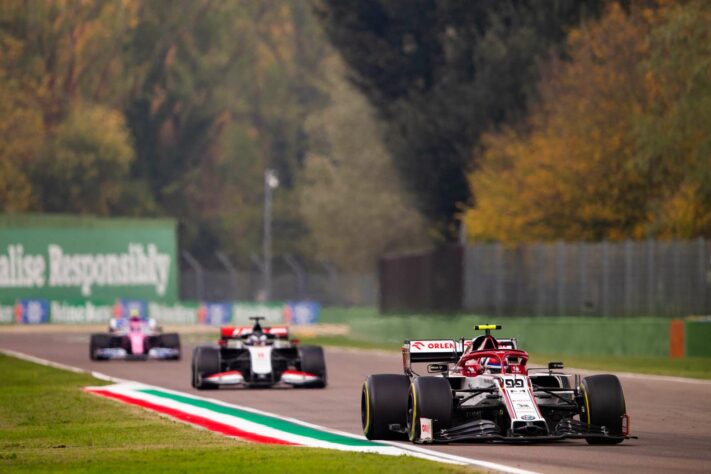 Antonio Giovinazzi largou em último, mas terminou na zona de pontuação