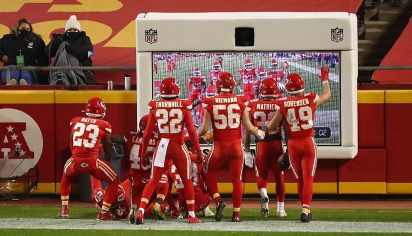 1º Kansas City Chiefs (11-1) - Olha para frente e não vê ninguém em seu caminho. Chiefs rumam para mais uma conquista de Super Bowl.