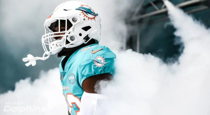 10º Miami Dolphins (8-4) - Defesa forçando turnovers, ataque gerenciando o jogo e cuidando da bola. A franquia da Flórida encontrou a receita do sucesso para a temporada.