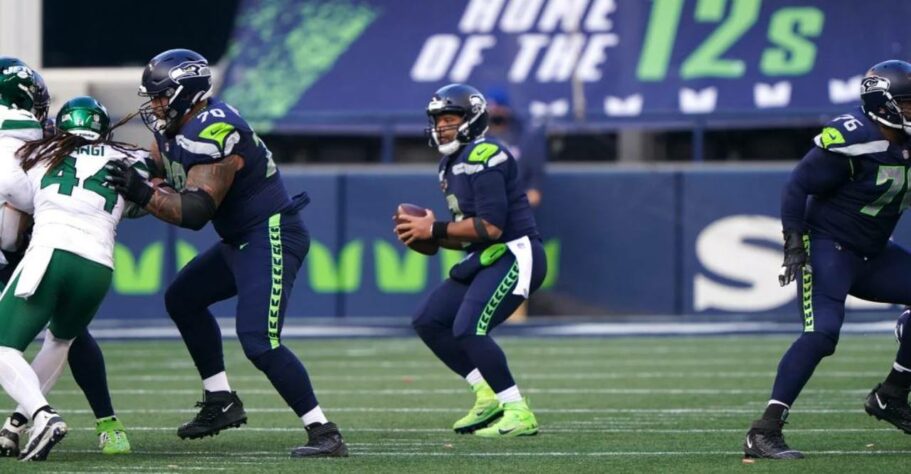 3º Russell Wilson (Seattle Seahawks): Seu desempenho caiu nesta reta final e vê o sonho de ganhar o MVP cada dia mais distante. Quem sabe, ao menos, recebe um voto nesta temporada.