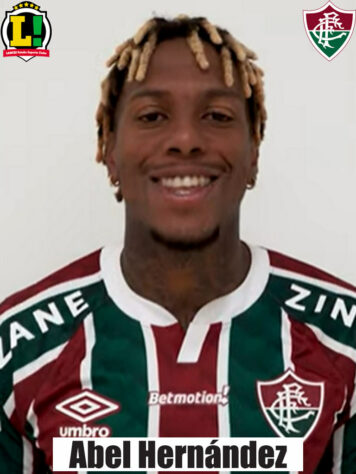 Abel Hernández - 6,0 - Entrou, fez pouco e não mudou muito o ataque do Fluminense.