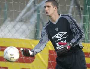 No Brasileirão de 2002, o goleiro Eduardo Allax fez um gol de cabeça para o Atlético-MG, que deu a vitória ao Galo contra o Juventude.