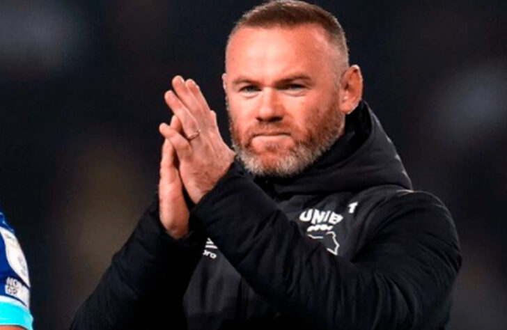 FECHADO - O treinador Wayne Rooney deixou o comando do DC United, dos Estados Unidos. Agora, segundo informações divulgadas pelo jornal 'Times', o ídolo inglês pode rumar para o Birmighan City, da inglaterra.