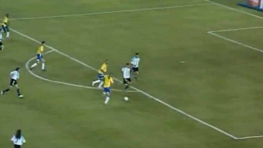 Brasil 3 x 1 Argentina - Eliminatórias da Copa de 2006 - Local - Estádio do Mineirão, em Belo Horizonte Data - 02/06/04