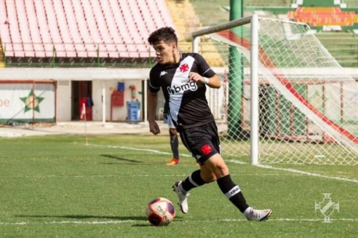 FECHADO - Contratados após Galarza se destacar na equipe sub-20, os paraguaios Diego Fernández e Elias Ovelar não permanecerão no Vasco em 2022. Os jogadores, que estão cedidos por empréstimo por Sportivo Luqueño e Cerro Porteño, respectivamente, têm contrato até janeiro e retornam aos seus clubes de origem.