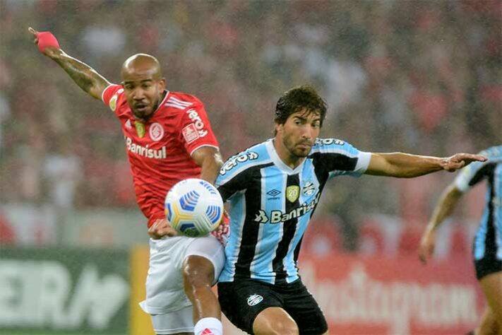 No dia em que se completa 115 anos do primeiro Grenal, relembre lista da "FourFourTwo" feita em 2023, onde elegeu os 32 maiores clássicos do mundo. Confira a lista completa: