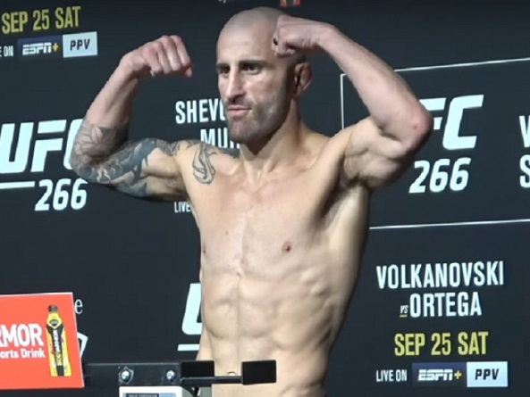 11. Alexander Volkanovski