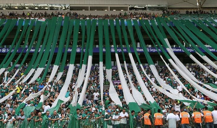 Palmeiras e Fluminense venderam mais de um milhão de ingressos como mandante em 2024; confira o ranking